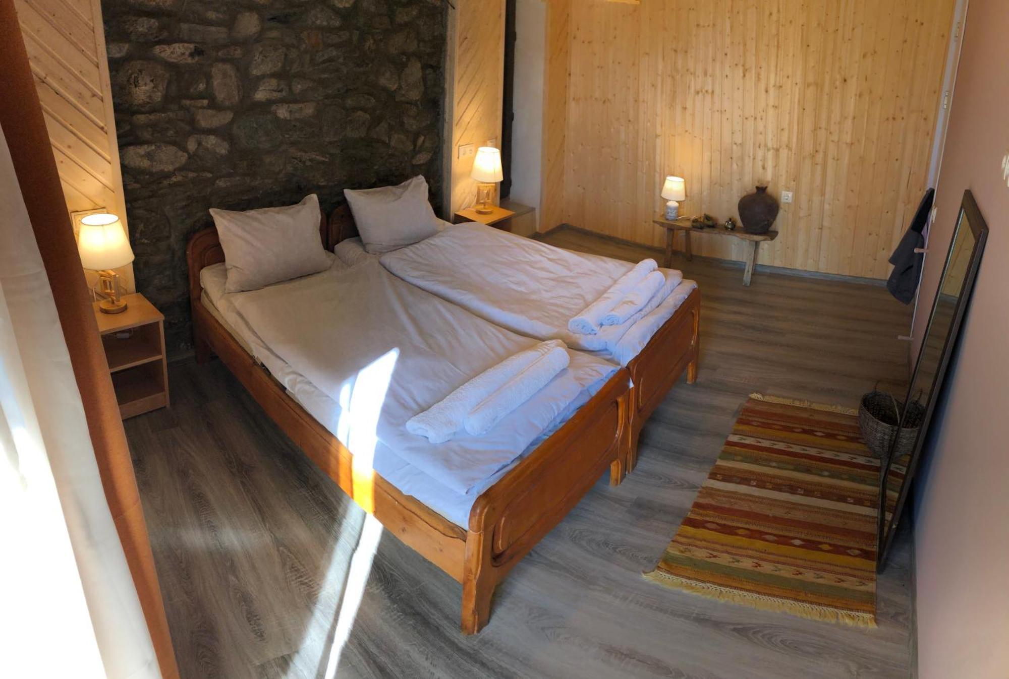 Guest House Keti Margiani เมสเตีย ภายนอก รูปภาพ