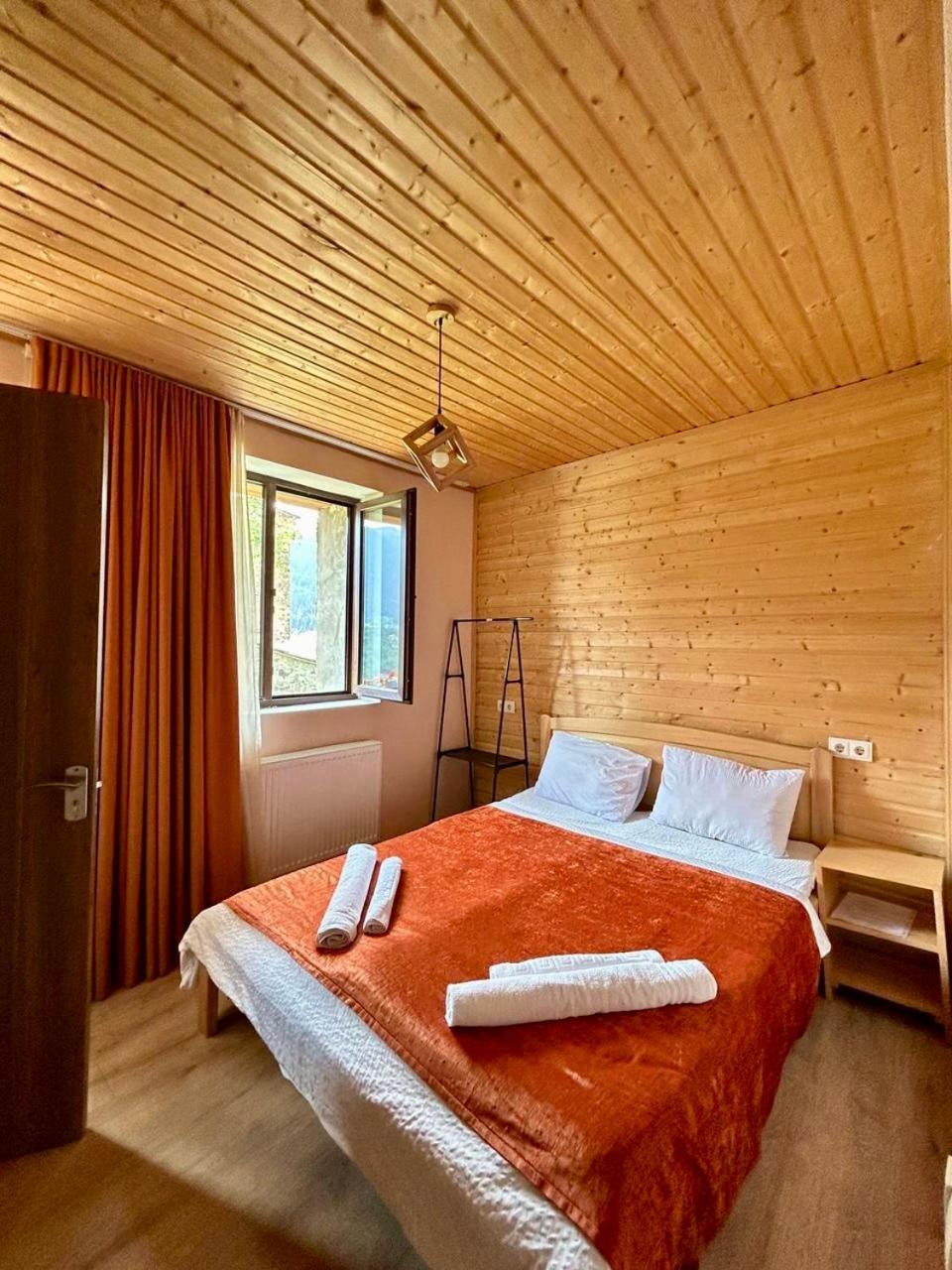 Guest House Keti Margiani เมสเตีย ภายนอก รูปภาพ