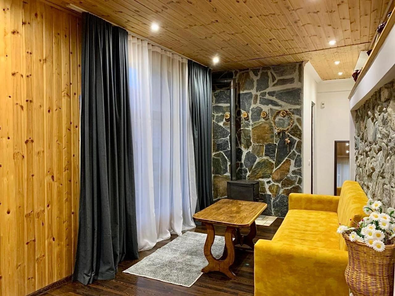Guest House Keti Margiani เมสเตีย ภายนอก รูปภาพ