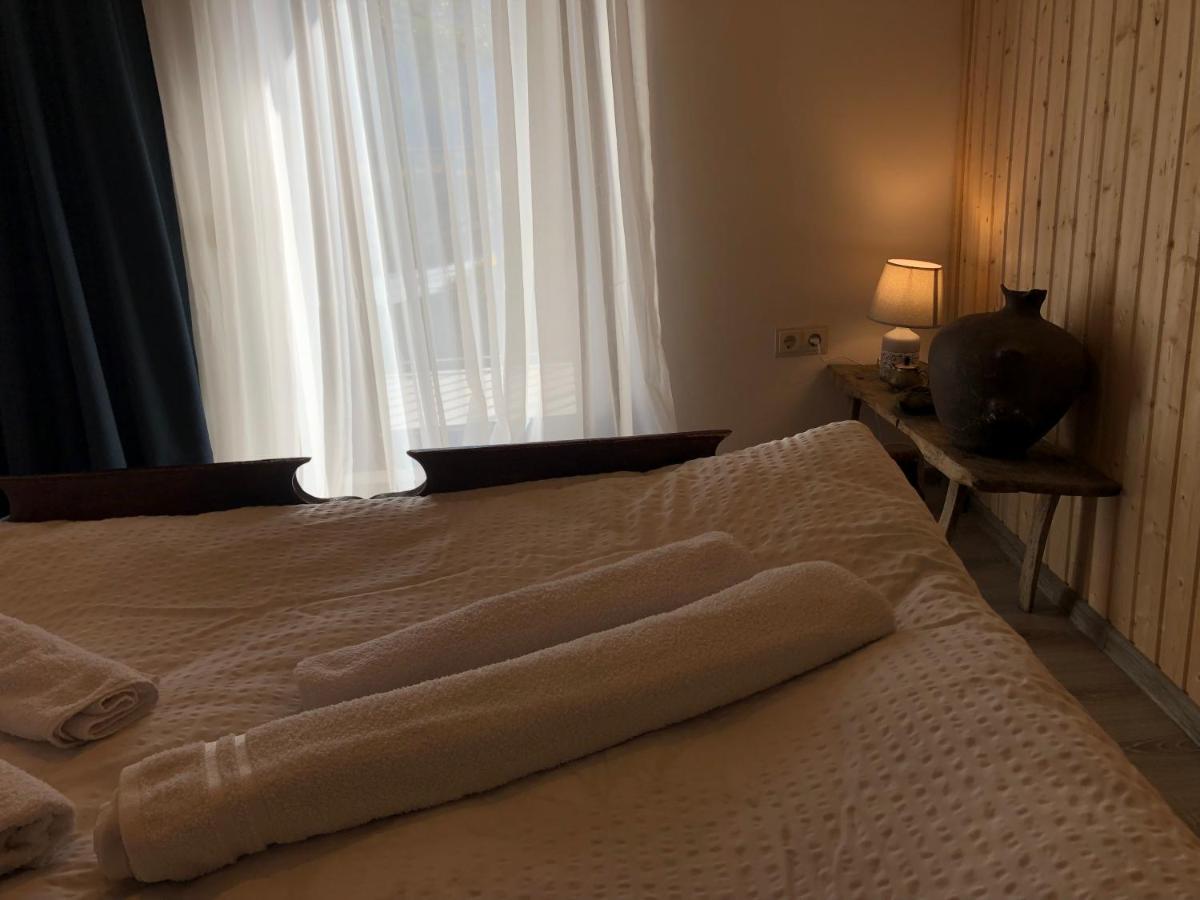 Guest House Keti Margiani เมสเตีย ภายนอก รูปภาพ
