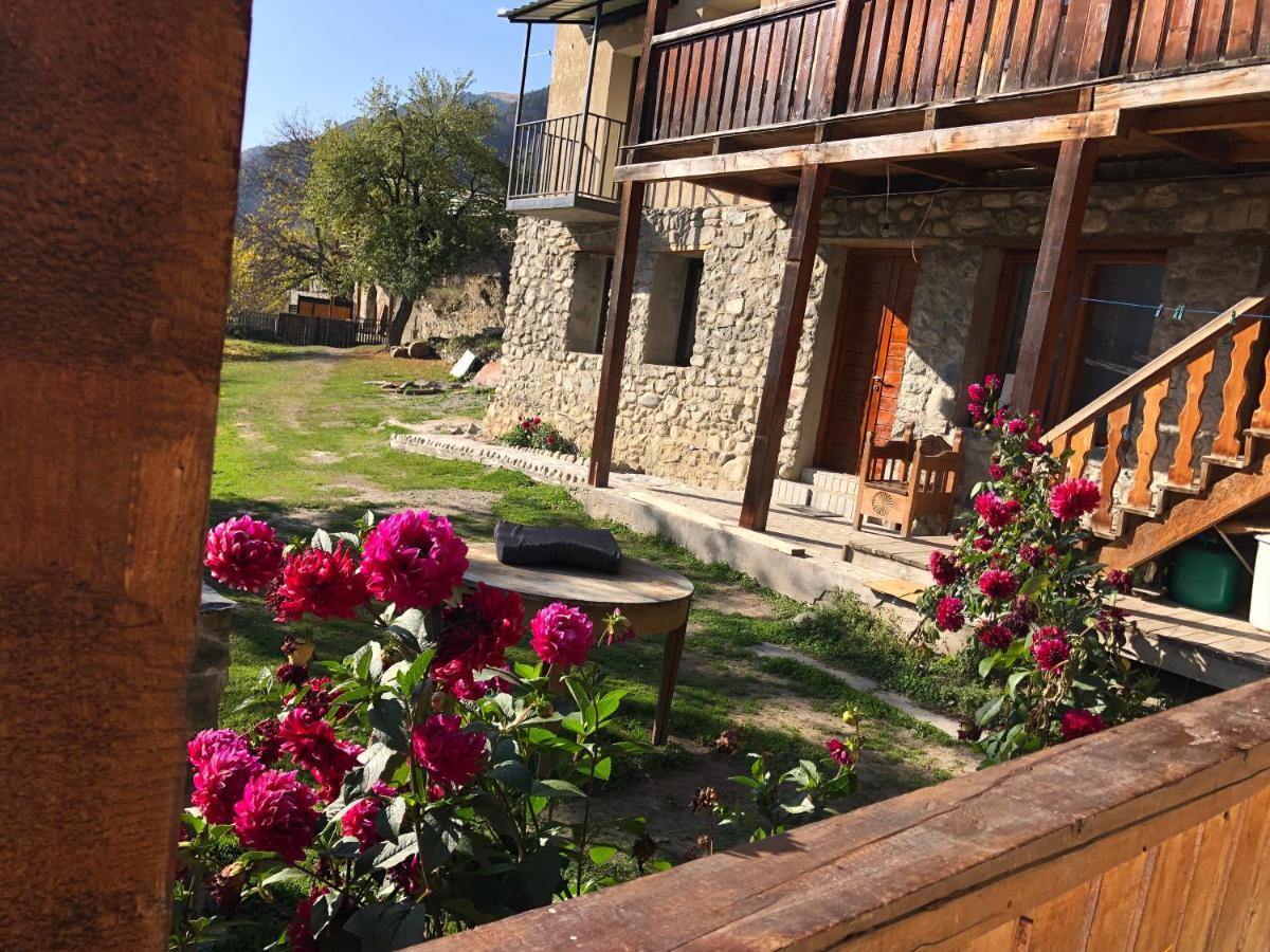 Guest House Keti Margiani เมสเตีย ภายนอก รูปภาพ