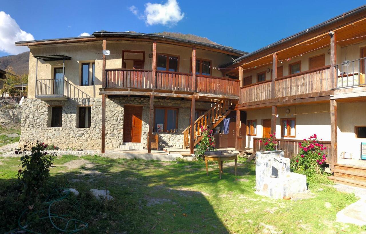 Guest House Keti Margiani เมสเตีย ภายนอก รูปภาพ