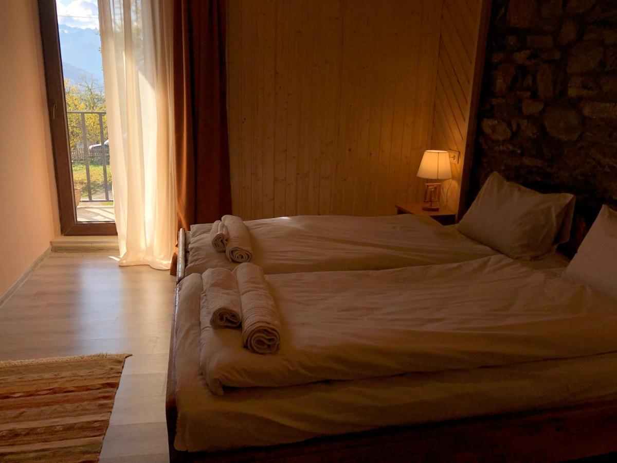 Guest House Keti Margiani เมสเตีย ภายนอก รูปภาพ